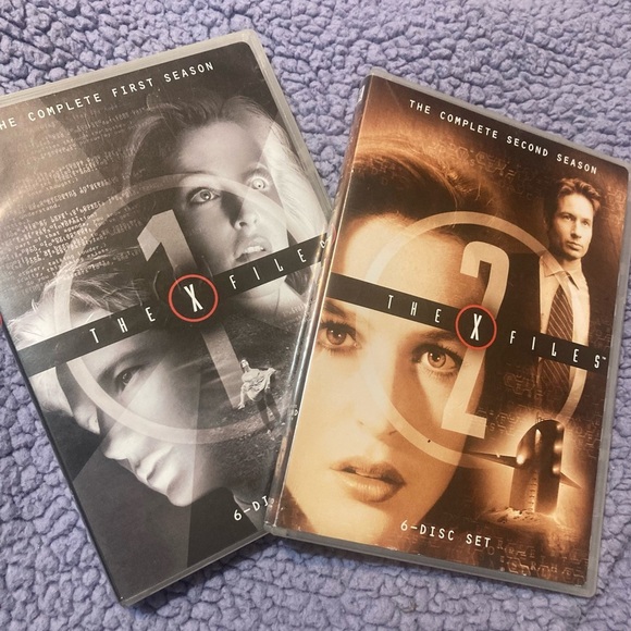 The X Files Season 1 & 2 DVD - Picture 1 of 7